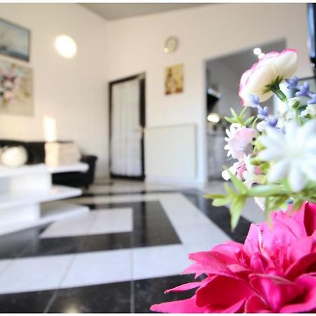 Mikelin Apartman Primošten Kültér fotó