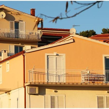 Mikelin Apartman Primošten Kültér fotó